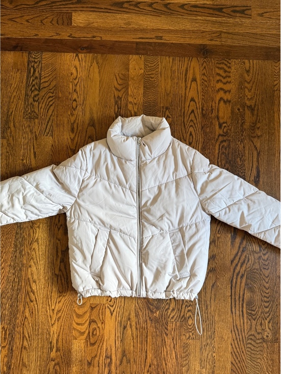 H&M Jackets & Blazers - H&M Divided Women Puffer Jacket XS Cream High Neck Cropped Drawstring Coat
